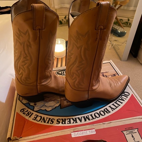 Just Boots Saddle Tan - Picture 1 of 6